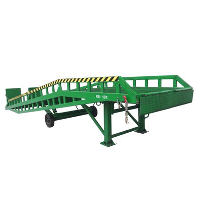 Hydraulic Mobile Dock Ramp With Outriggers , Container Forklift Loading Ramp