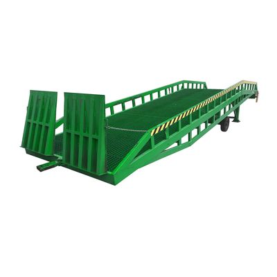 0.6m Mechanical Hydraulic Mobile Dock Ramp with Outriggers , 6000Kg