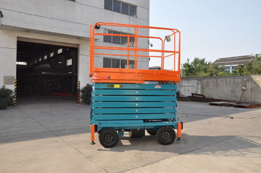 11 Meters Self-Propelled Mobile Scissor Lift , Mobile Manlift with Manganese Steel Lifting Arm