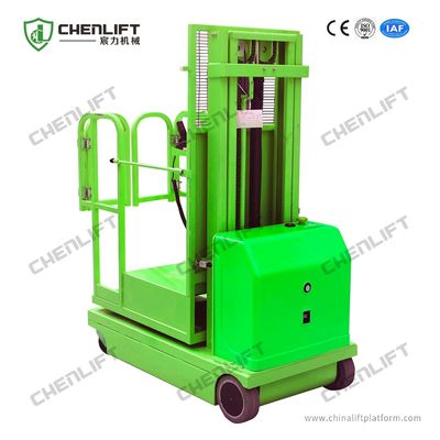 Durable 300kg Electric Order Picker , Warehouse Picker Machine 4.12m Height