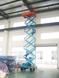 11 Meters adjustable mobile scissor lift with Anti-skid floor platform